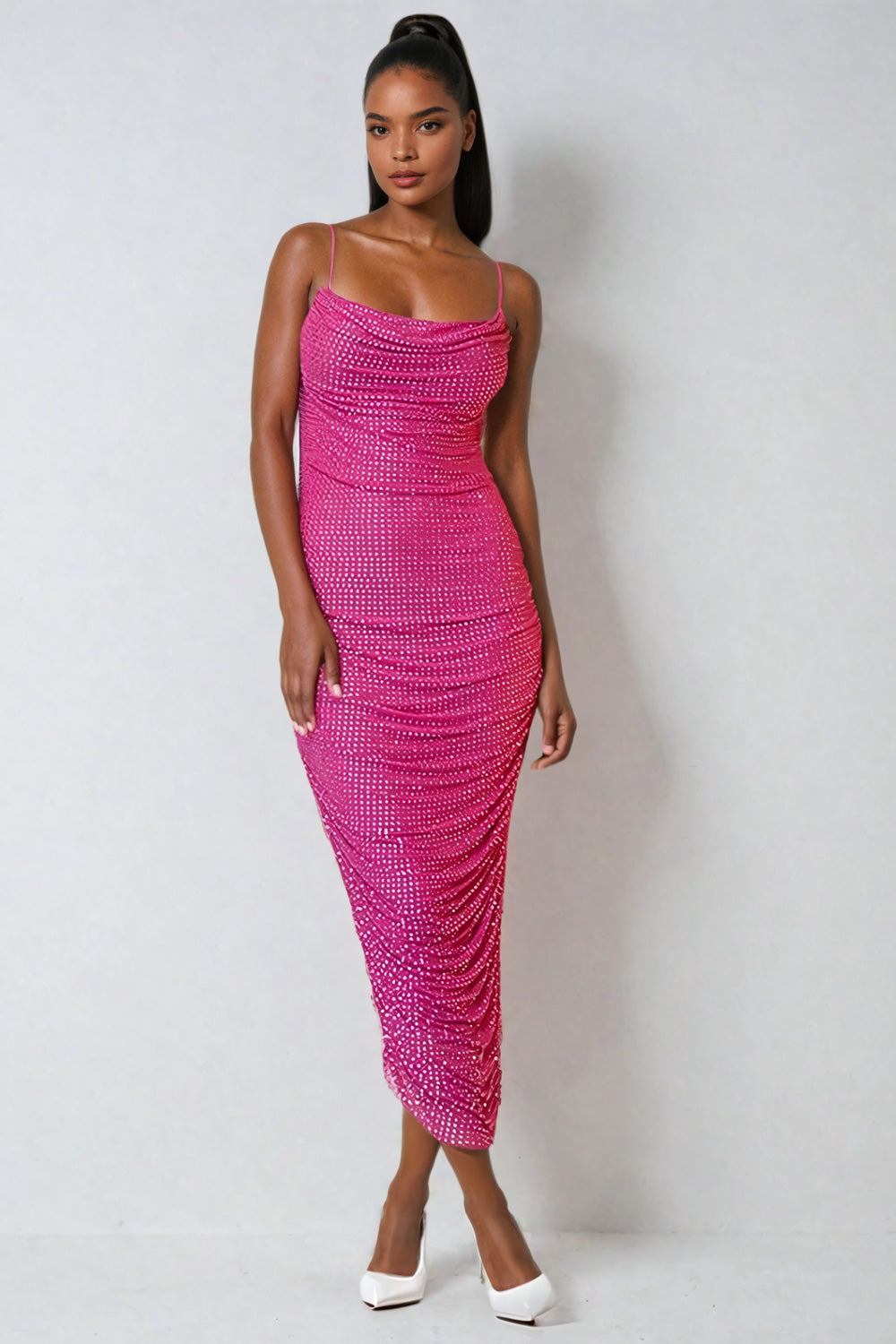 ROBE ROSE MI LONGUE A STRASS FACE